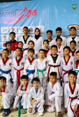 Platinum Taekwondo Club Tebar Pesona di Ajang Jambistars 2026, Sabeum Catur: Bawa Pulang 32 Medali